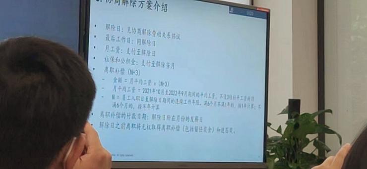 ��ҵ�������ӣ���Ұ뵼�弰���Ӿ�ͷ����ͣ����Ա���г���ѹ�Ӿ�