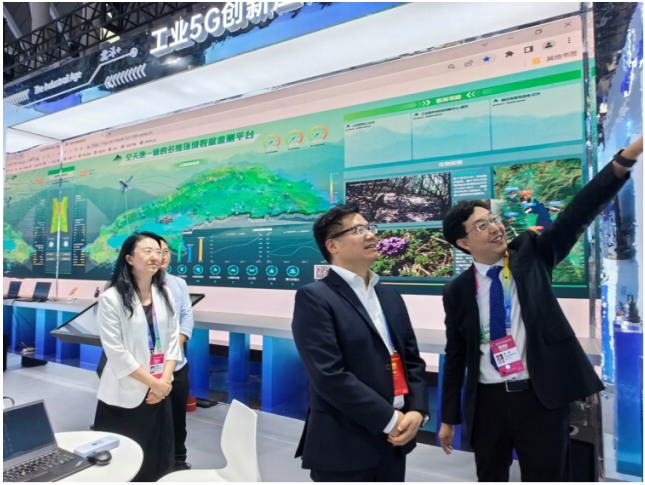 ����Ӧ�á��������塱�ɹ�������ʷ�ᣬ�ն�װ������ǰ�����Ŀ��