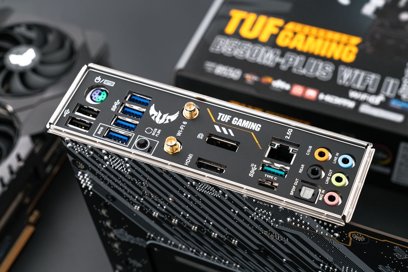 AMD����5 5500X3D���������У���˶B550M����ɸ��Լ۱�װ���