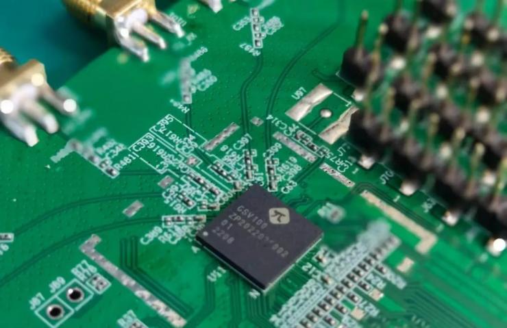 оƬ��Ȩ��������ҵ�𶯣�С�׽�������Ͷ�ʹ�ϵƲ������