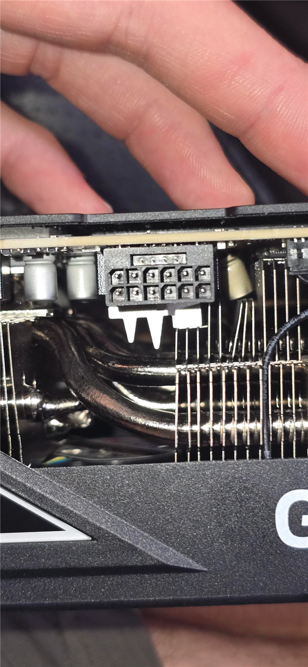 �콢�Կ����ݱ�ը�¼�����ע��Ӳ��Ʒ���빩Ӧ�����γɽ���